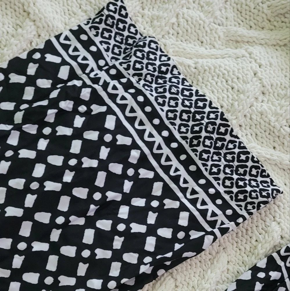 Romper - Picture 3 of 4